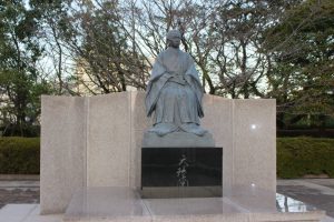 篤姫の像